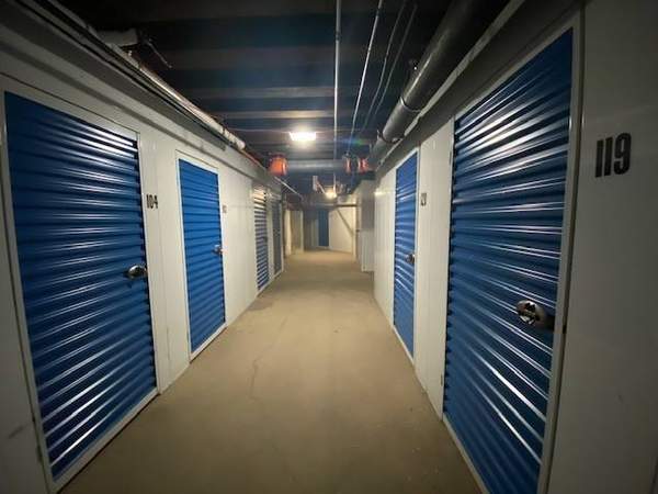 EZ Self-Storage