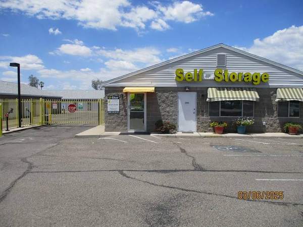 U-STOR Self Storage La Cholla