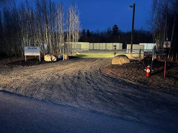 Williston Self Storage & Shipping Containers