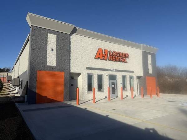 A-1 Locker Rental - Fenton