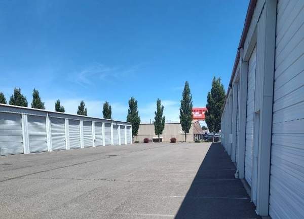 Green Street Maxi Storage