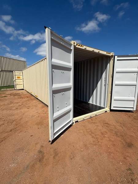 Simple Shipping Containers