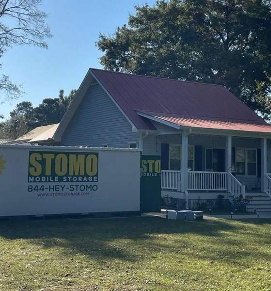 Stomo Mobile Storage & MoveMo Loading