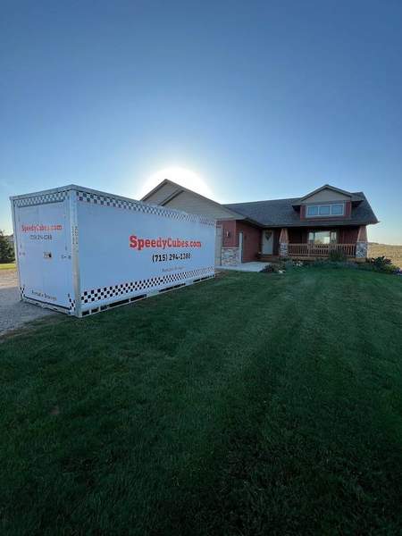 Speedy Cubes WI + MN Portable Storage Locker | Delivery Moving Container Service