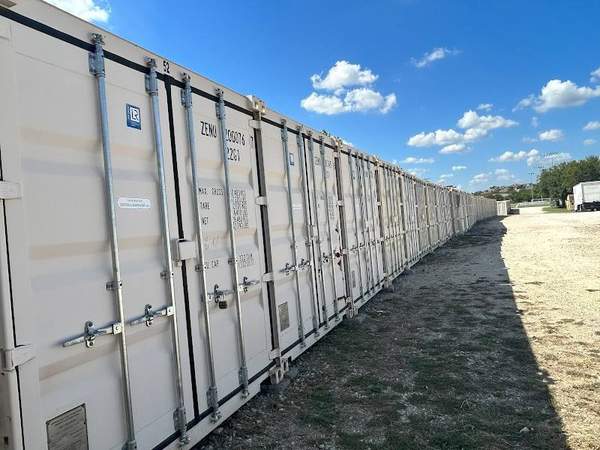 Applegate Storage - Round Rock