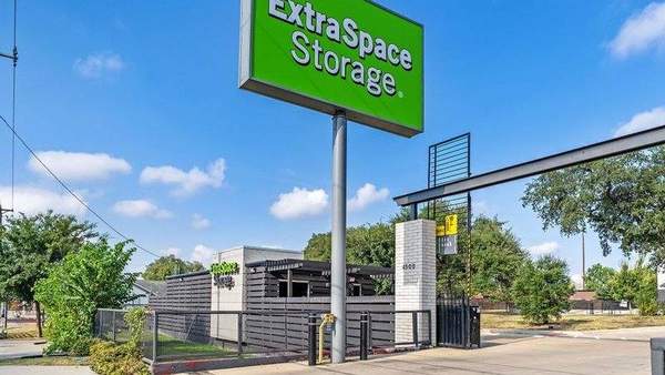 Extra Space Storage