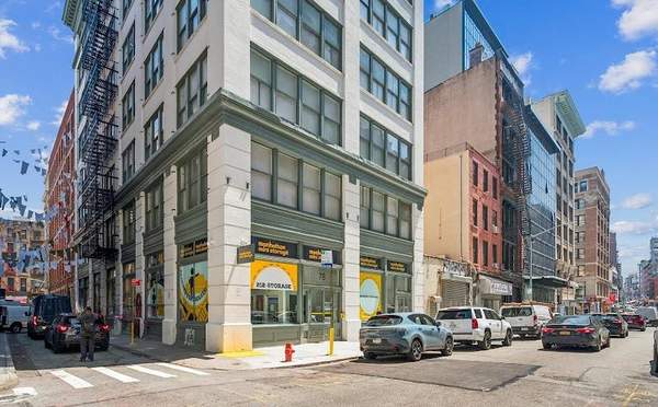 Manhattan Mini Storage